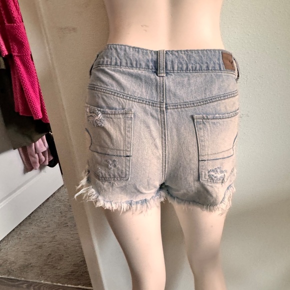 American Eagle Jean shorts - Picture 6 of 10